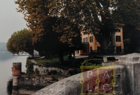 waterfront villa for rent lake Como view from the north side